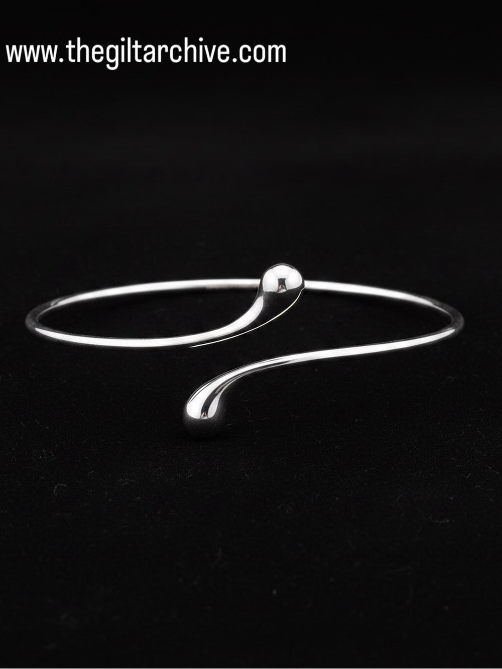 Tiffany & Co. Elsa Peretti Elongated Teardrop .925 Silver Open Bangle